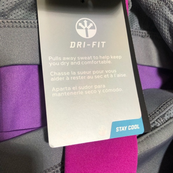 🎉Host Pick🎉Nike Women’s Tennis Tank - Picture 5 of 8